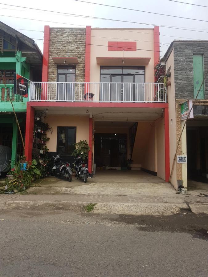 Labella Homestay Syariah Dieng Banjarnegara Buitenkant foto